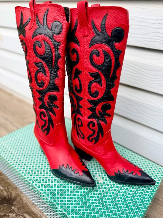J.Renee Shoes - Vintage J. Renee ROGERS Red Black Leather Cowboy Boots 7.5W NIB Flame Y2K